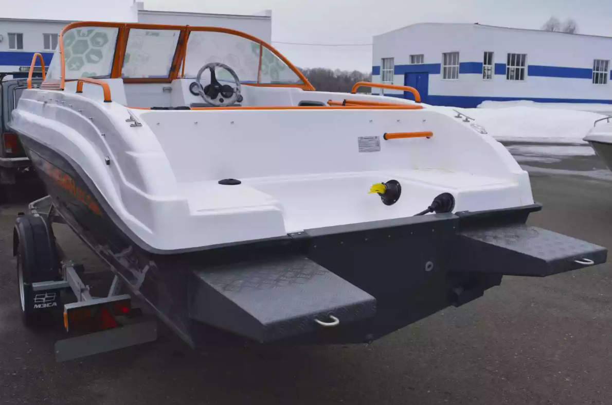 Комбинированный катер Neman-500 Open в Тюмени