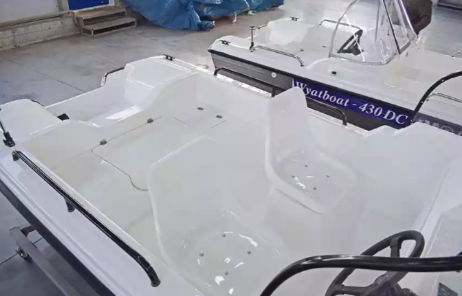 Комбинированный катер Wyatboat-430 M в Тюмени