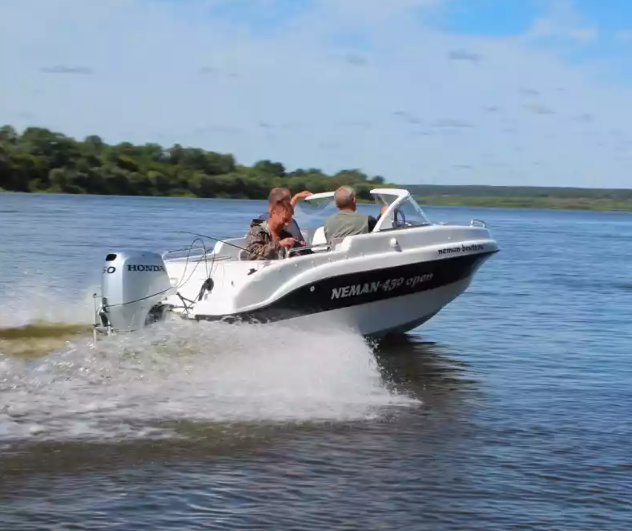 Стеклопластиковый катер Neman-450 Open в Тюмени
