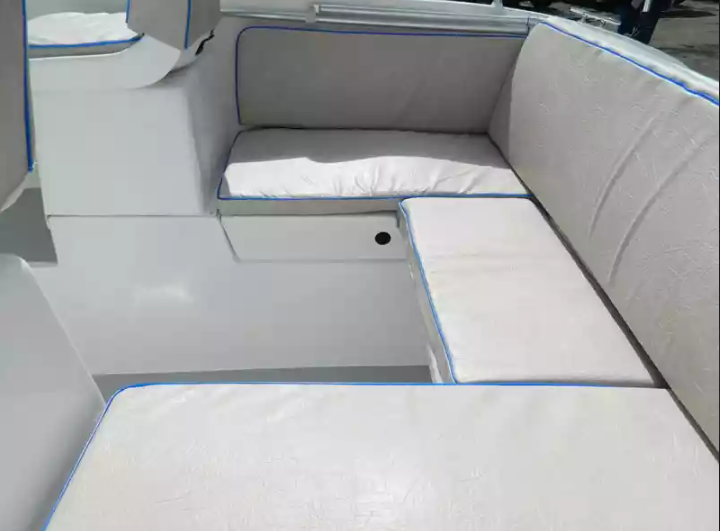 Комбинированный катер Neman-500 с каютой в Тюмени