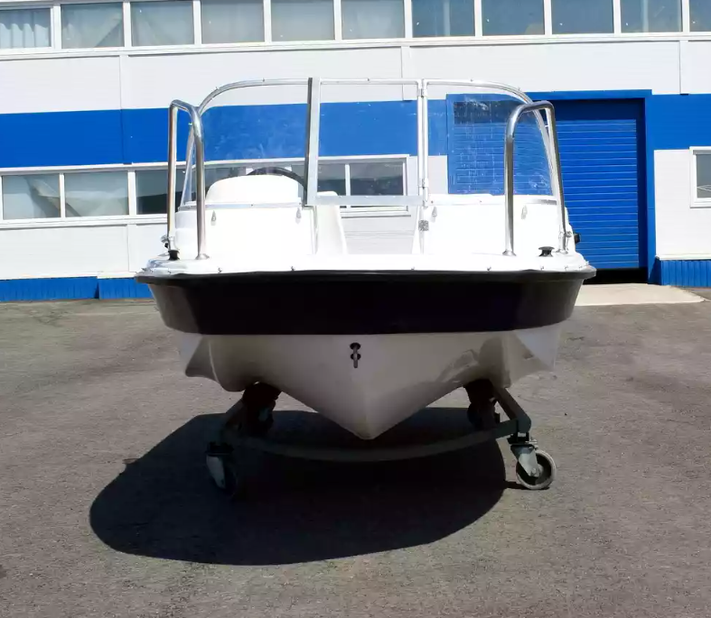 Стеклопластиковый катер Wyatboat-430 DC (тримаран) в Тюмени