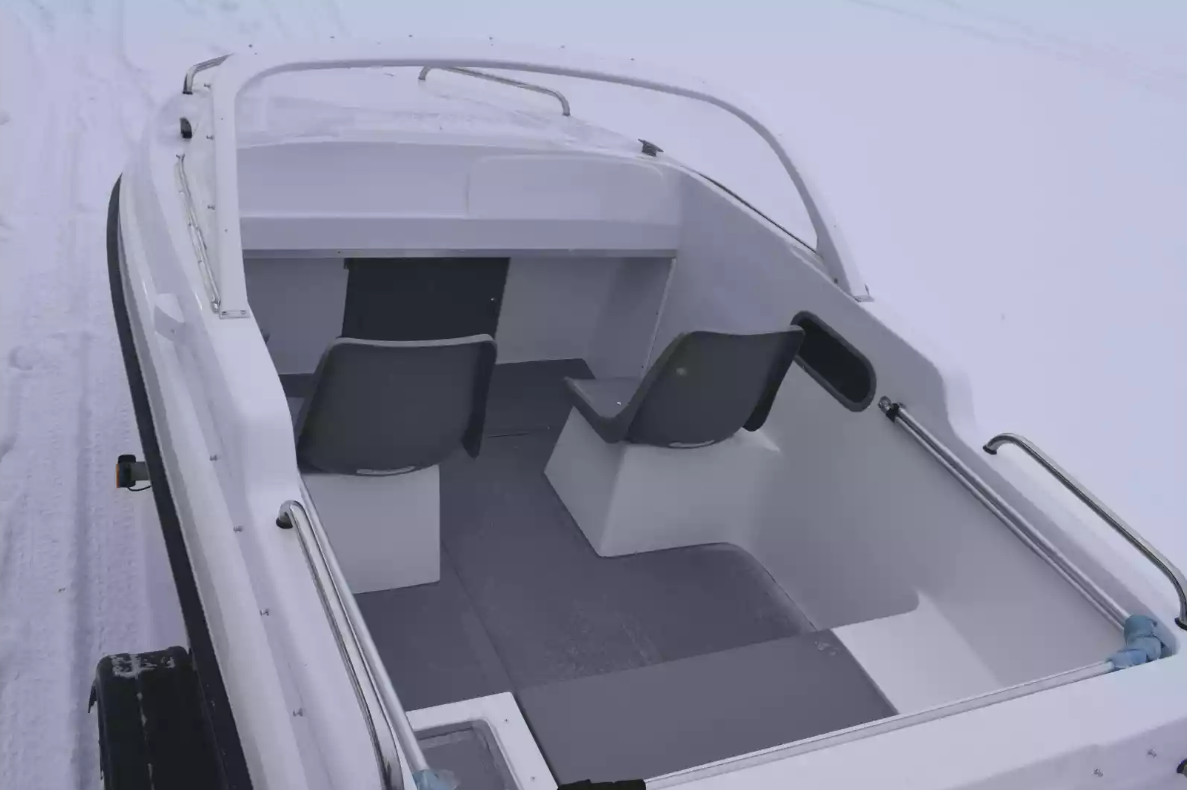 Стеклопластиковый катер Neman-450 в Тюмени