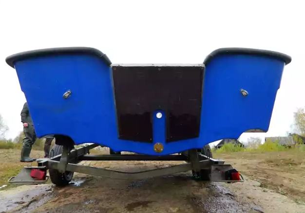 Стеклопластиковый катер Тримаран Wyatboat 430 C в Тюмени