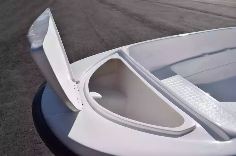 Стеклопластиковая лодка Пингвин (тримаран) в Тюмени