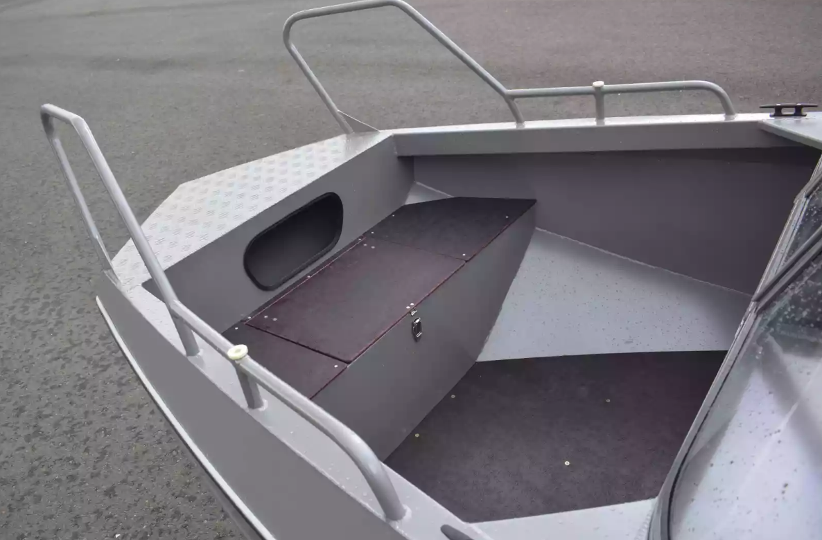 Алюминиевый катер Неман 550 DC в Тюмени