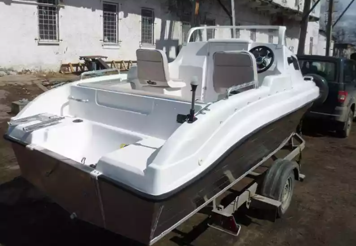 Комбинированный катер Neman-500 с каютой в Тюмени