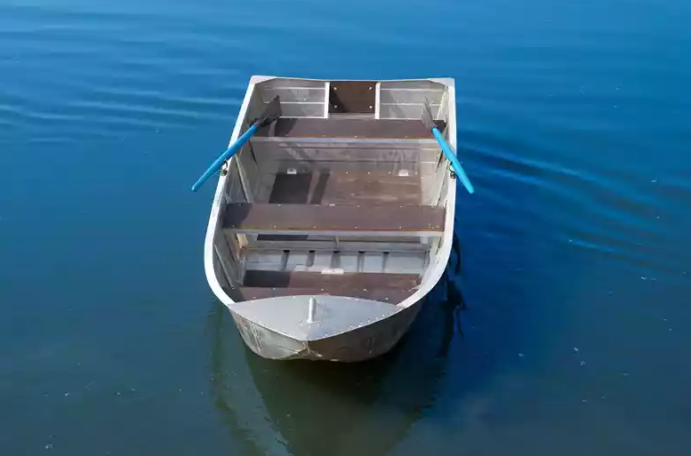 Алюминиевая лодка Вятка-Профи 32 в Тюмени