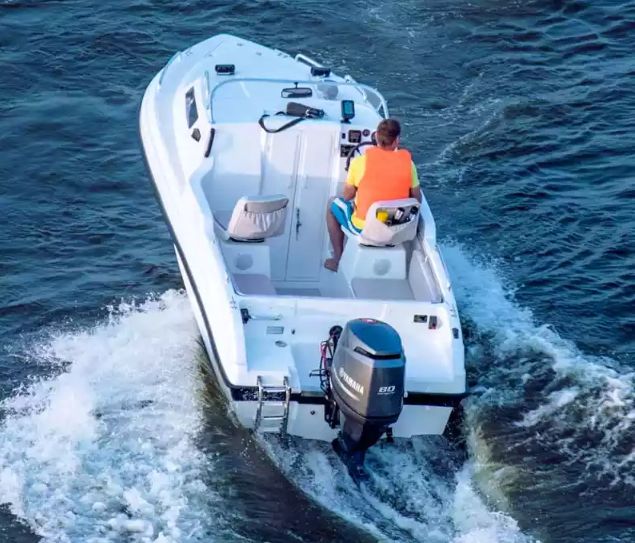 Стеклопластиковый катер Neman-500 в Тюмени