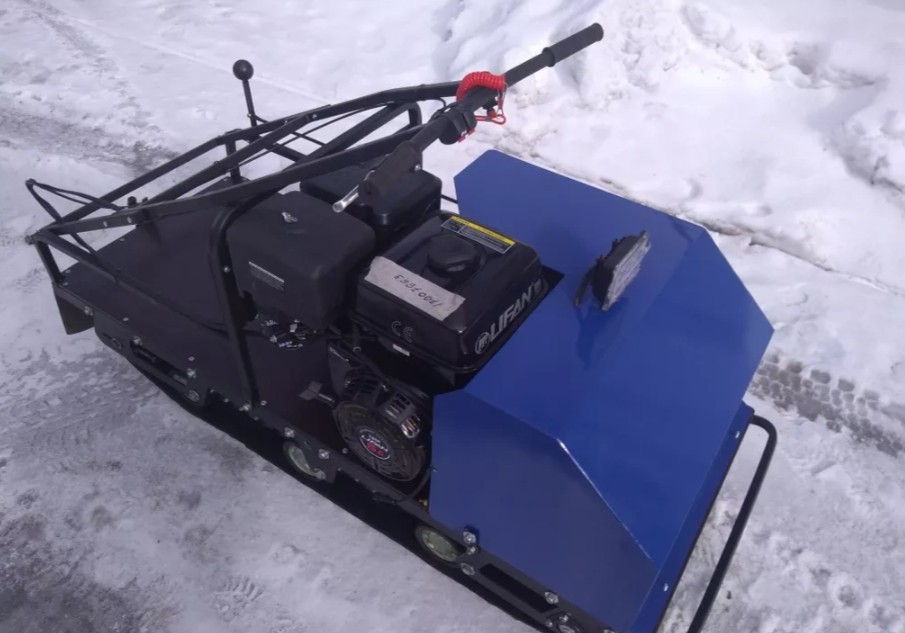 Мотобуксировщик AhtaR ЗИМА с реверсом (задний ход) в Тюмени