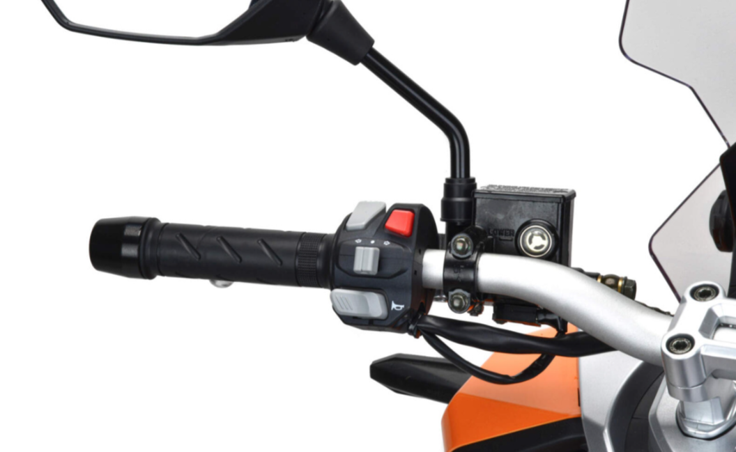 Скутер MOTOLAND (МОТОЛЕНД) T-MAX 150 в Тюмени