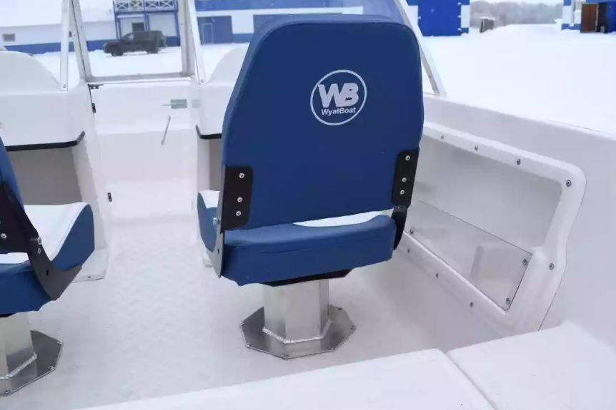 Стеклопластиковый катер Wyatboat-430DCМ (килевая) в Тюмени