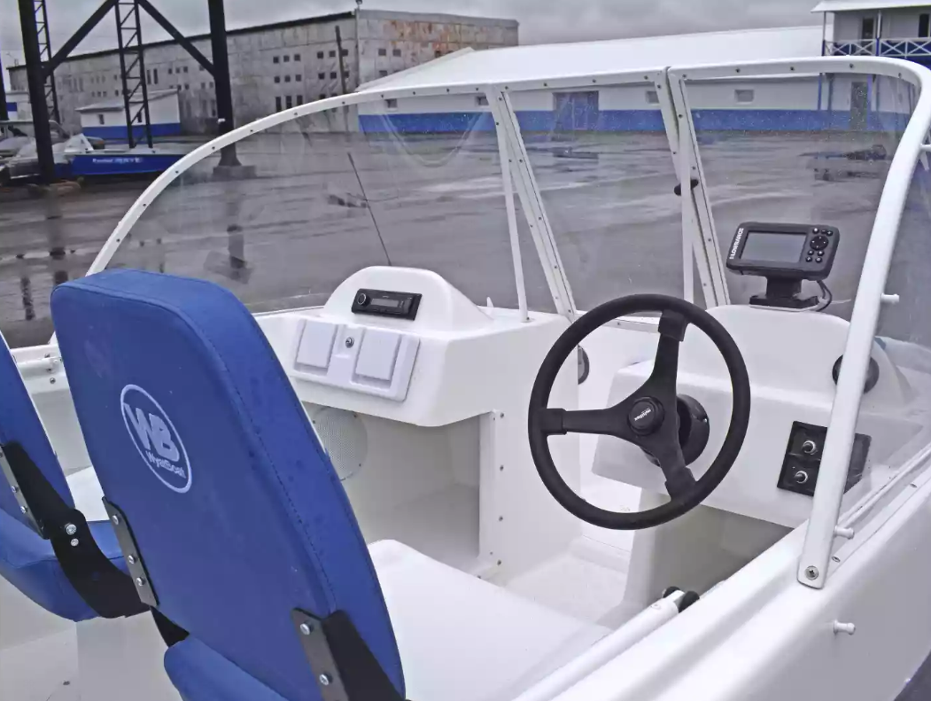 Стеклопластиковый катер Wyatboat-430DCМ (килевая) в Тюмени