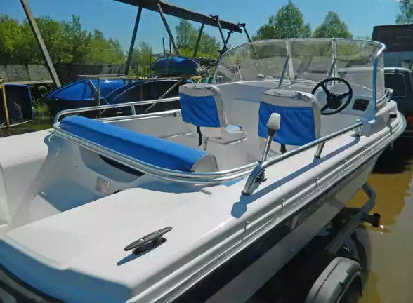 Стеклопластиковый катер Wyatboat-430 M (тримаран) в Тюмени