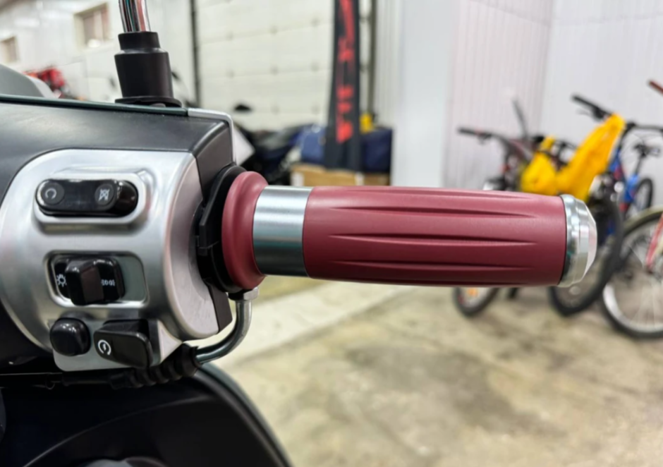 Скутер PROMAX Miami 240 (49) в Тюмени