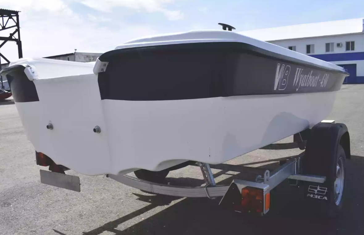 Стеклопластиковая лодка Wyatboat 430 тримаран в Тюмени