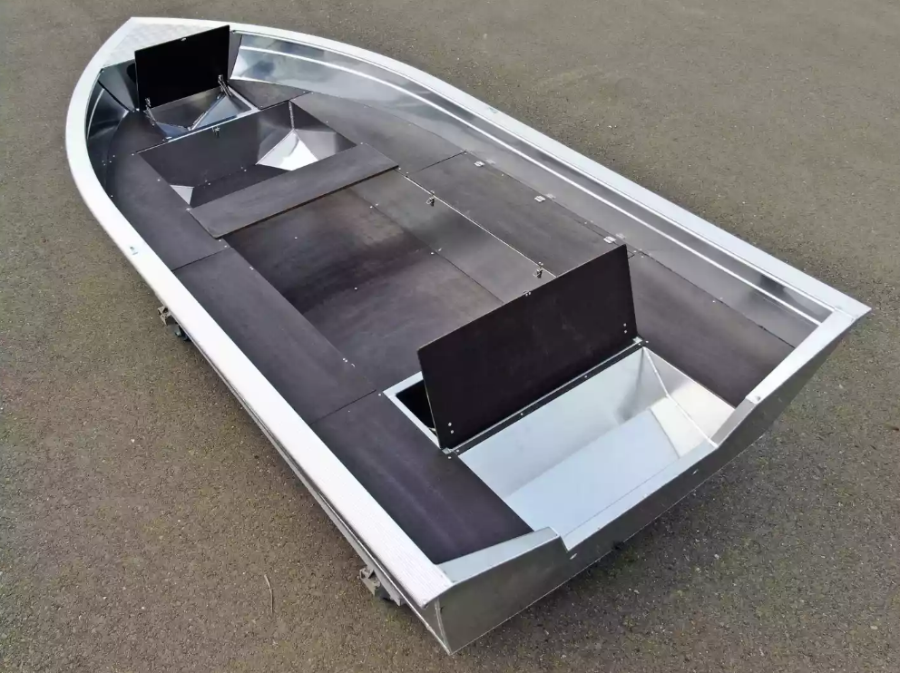 Алюминиевая лодка  Неман-420 в Тюмени