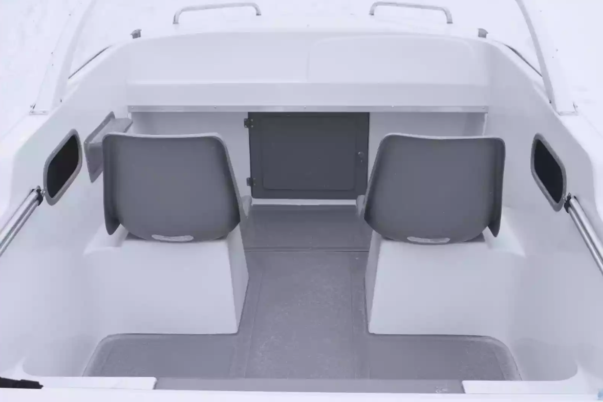 Стеклопластиковый катер Neman-450 в Тюмени