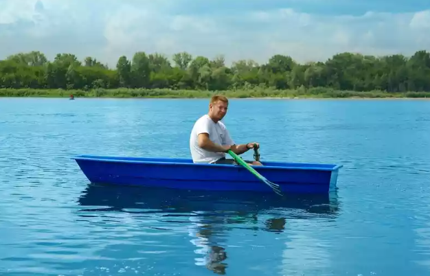 Стеклопластиковая лодка Малютка в Тюмени