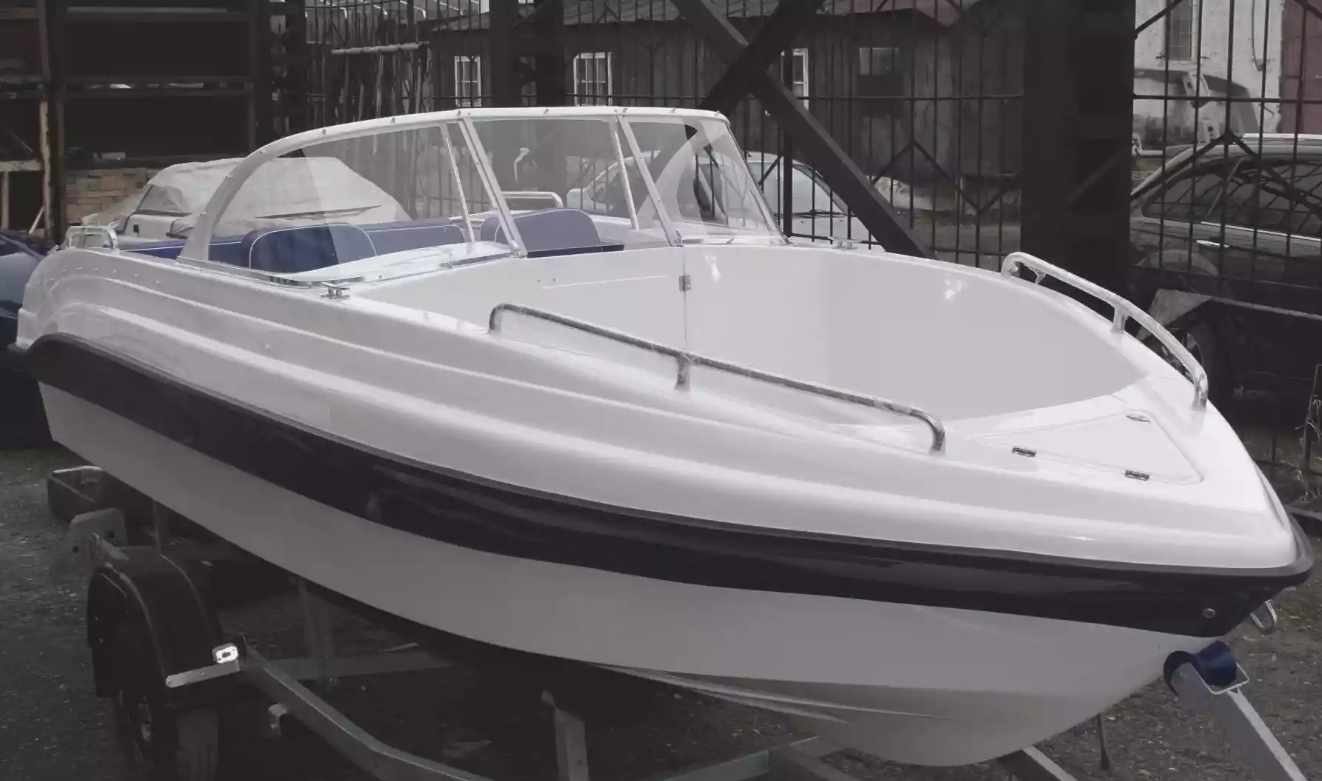 Стеклопластиковый катер Neman-500 Open в Тюмени