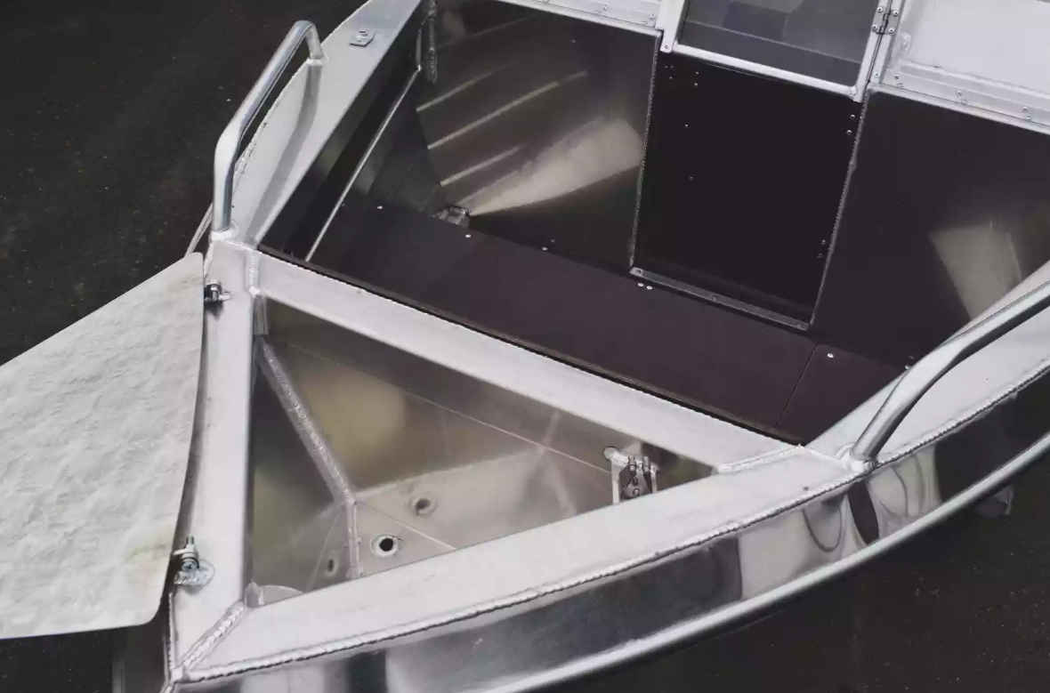 Алюминиевый катер Neman-400 DC в Тюмени