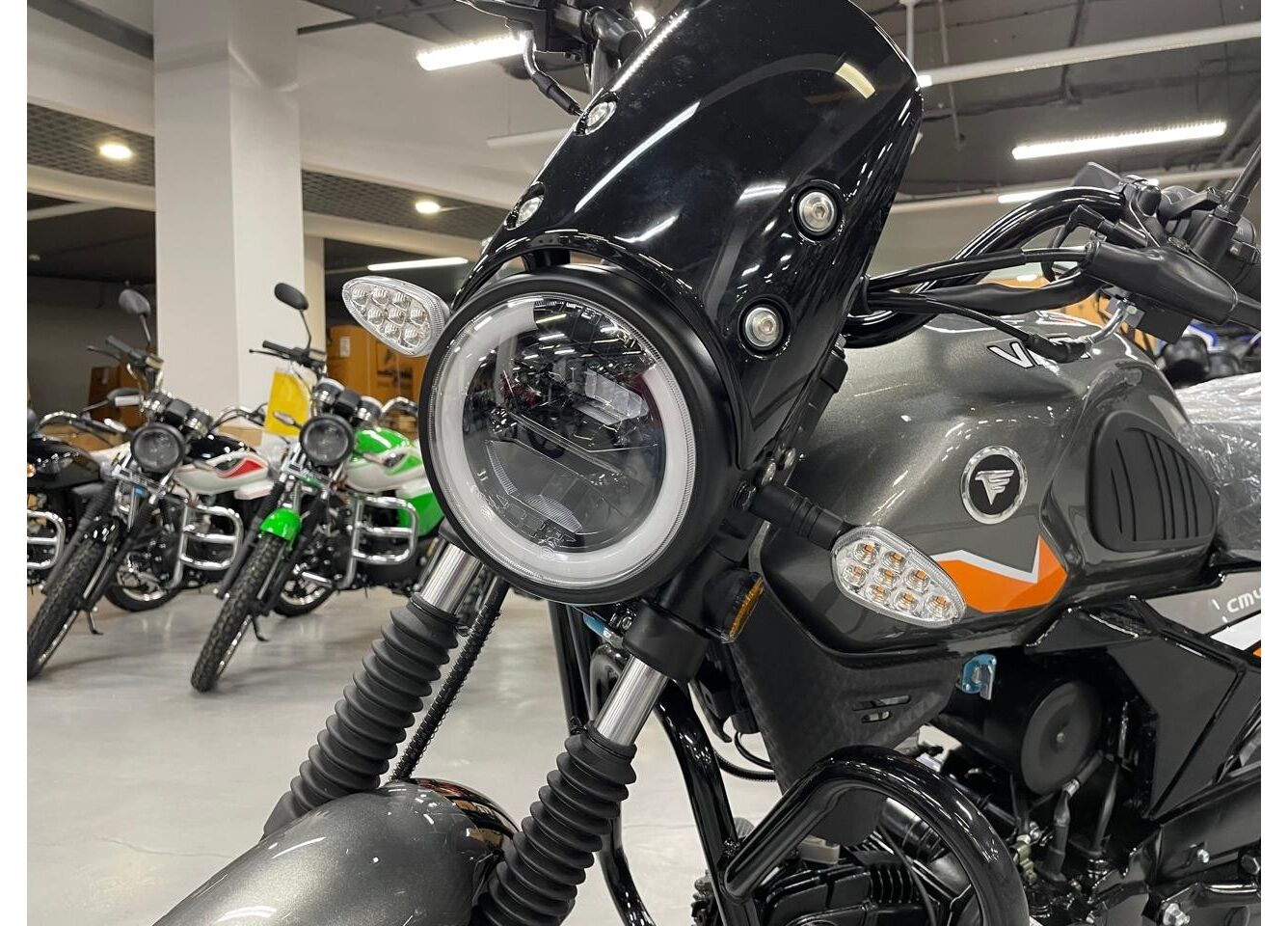 Мопед VMC NOVA 49сс (125сс) Led Full, дисковый тормоз, RKB RATO с баланс. валом, сигнализация в Тюмени Мопед VMC NOVA 49сс (125сс) Led Full, дисковый тормоз, RKB RATO с баланс. валом, сигнализация в Тюмени