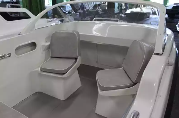 Стеклопластиковый катер Neman-500 Р в Тюмени