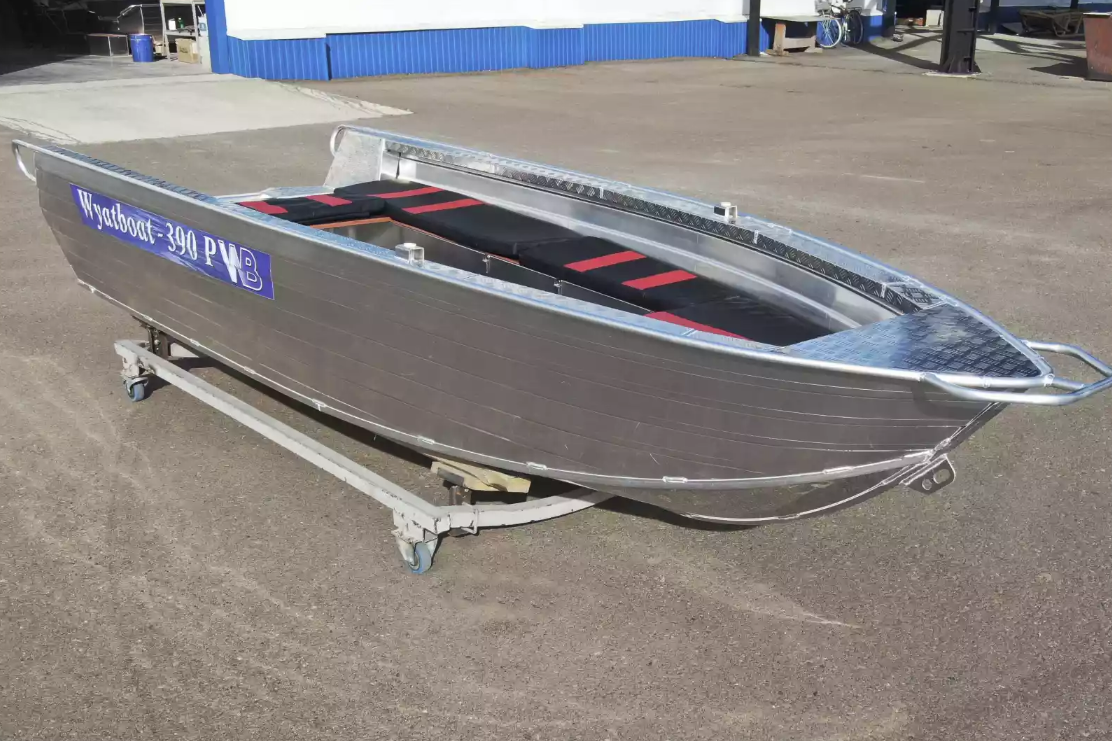 Алюминиевая лодка Wyatboat-390РМ увеличенный борт в Тюмени