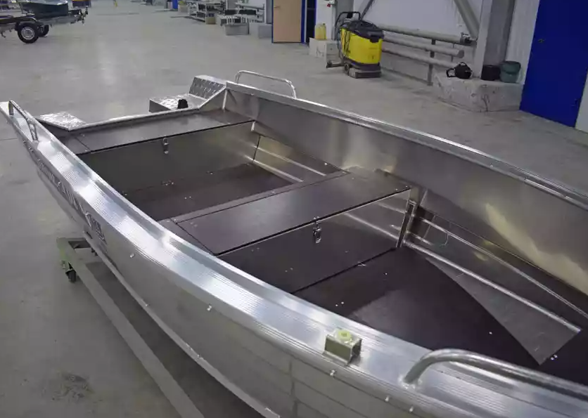 Алюминиевая лодка  Wyatboat-430 Р в Тюмени