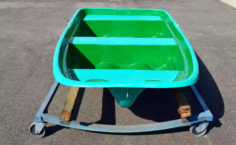 Стеклопластиковая лодка Старт (тримаран) в Тюмени