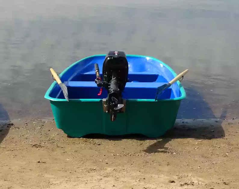 Стеклопластиковая лодка Старт (тримаран) в Тюмени