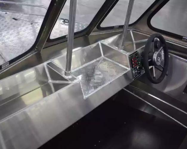 Алюминиевый катер Wyatboat-460 DCM Pro в Тюмени