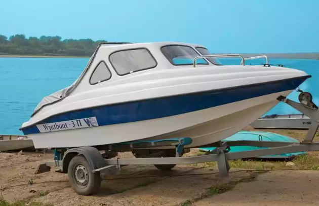 Стеклопластиковый катер Wyatboat-3 П (полурубка) в Тюмени