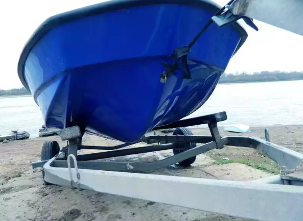 Стеклопластиковый катер Тримаран Wyatboat 430 C в Тюмени