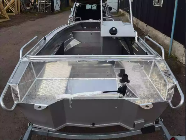 Алюминиевый катер Wyatboat-390 C в Тюмени
