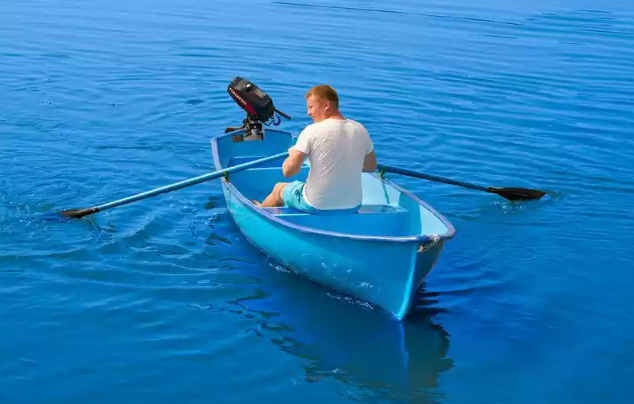 Стеклопластиковая лодка Омуль в Тюмени