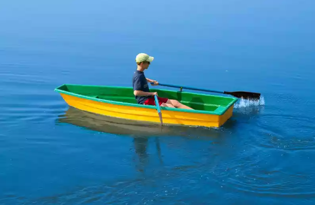 Стеклопластиковая лодка Малютка в Тюмени