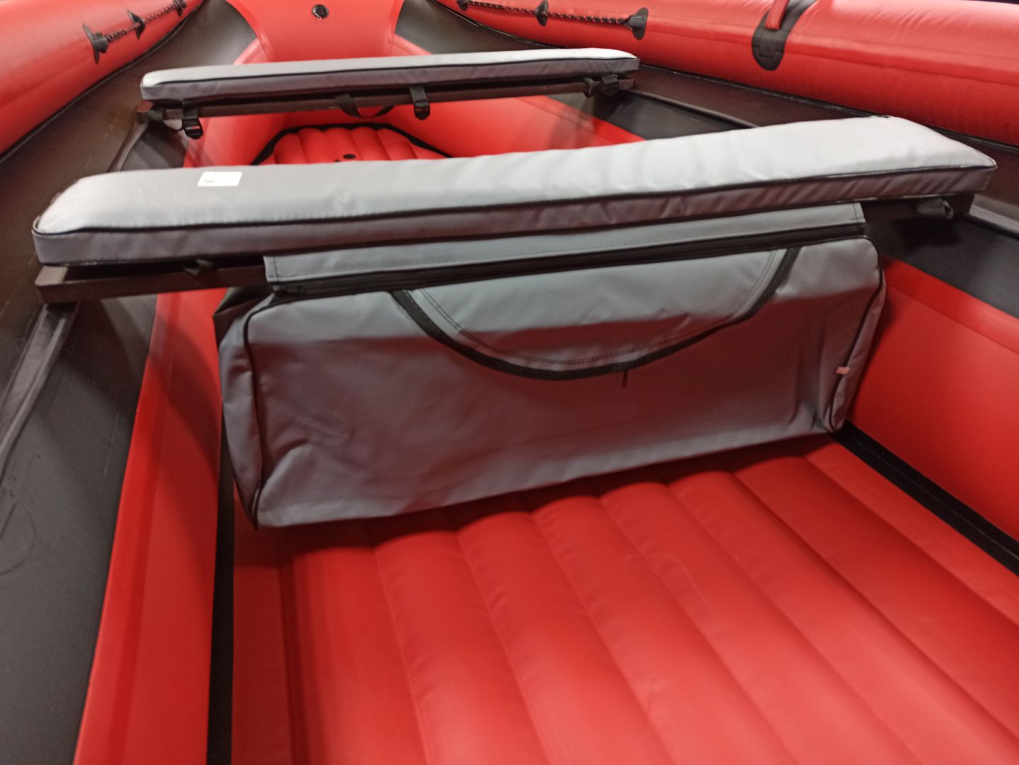 КОМПЛЕКТ МЯГКИХ НАКЛАДОК С СУМКОЙ ДЛЯ ЛОДОК 110Х20 СЕРЫЙ в Тюмени