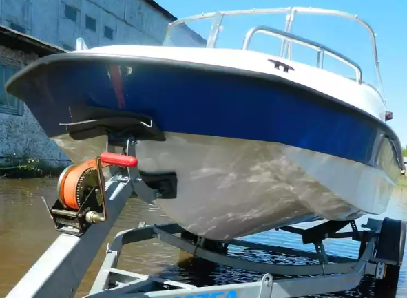 Стеклопластиковый катер Wyatboat-430 M (тримаран) в Тюмени