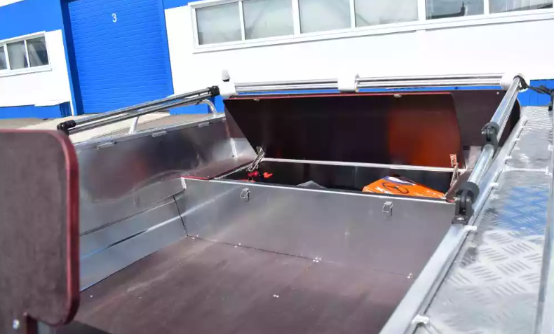 Алюминиевый катер WYATBOAT-550 DCM в Тюмени