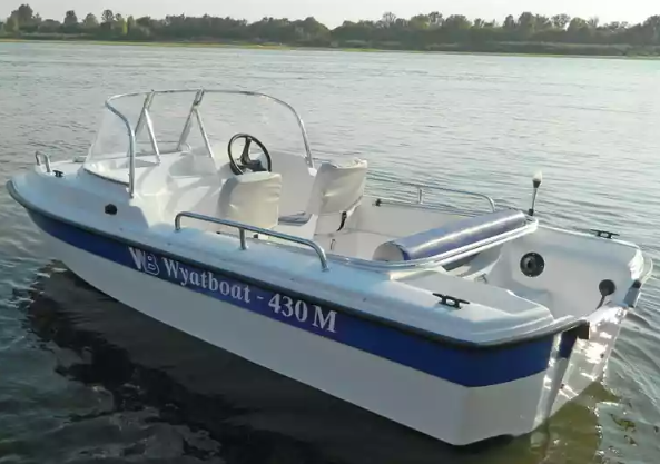 Стеклопластиковый катер Wyatboat-430 M (тримаран) в Тюмени