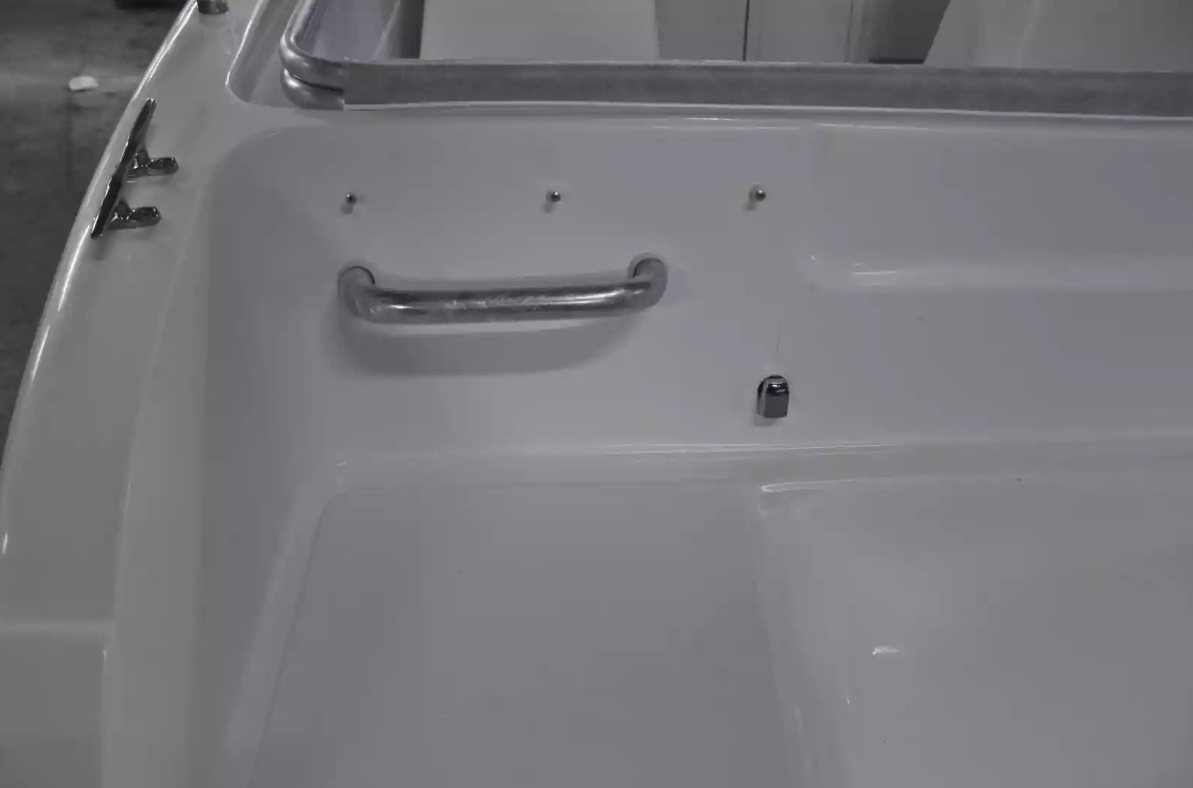 Стеклопластиковый катер Neman-500 в Тюмени