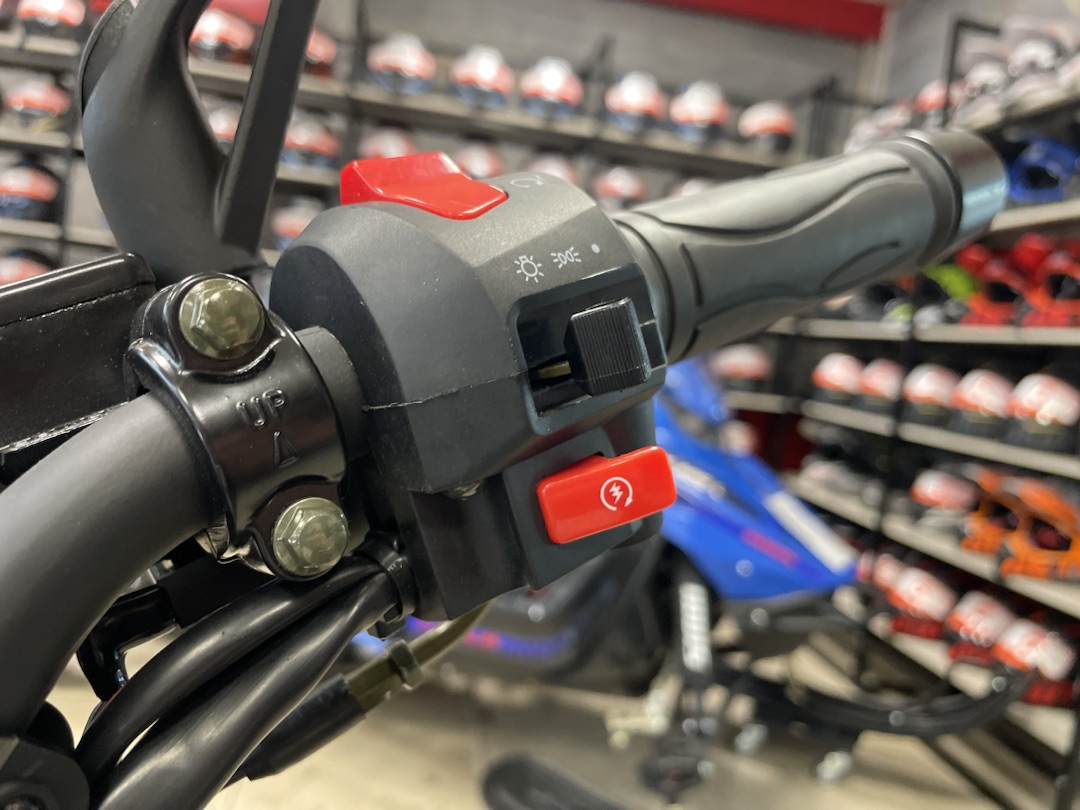 Мопед PROMAX CB150R (49) в Тюмени Мопед PROMAX CB150R (49) в Тюмени