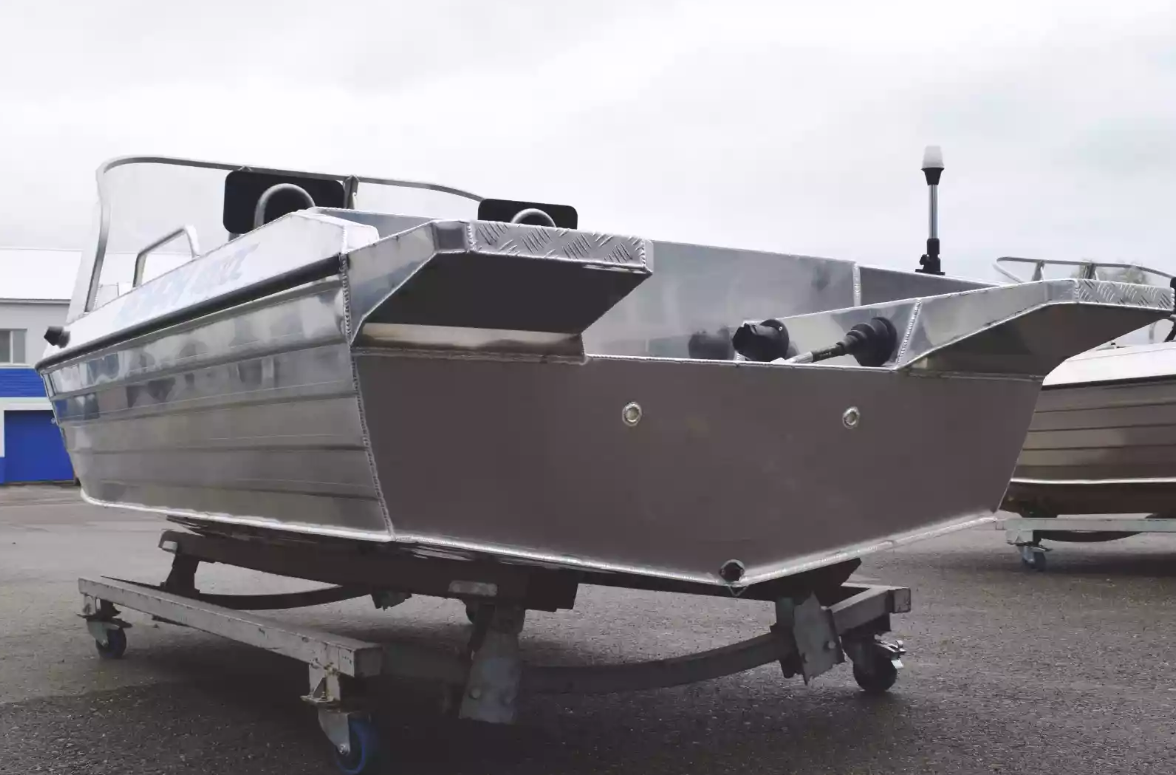 Алюминиевый катер Neman-400 DC в Тюмени