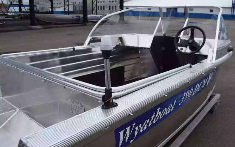 Алюминиевый катер Wyatboat-390 DCM Увеличенный борт в Тюмени