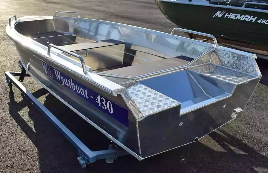 Алюминиевая лодка  Wyatboat-430 Р в Тюмени