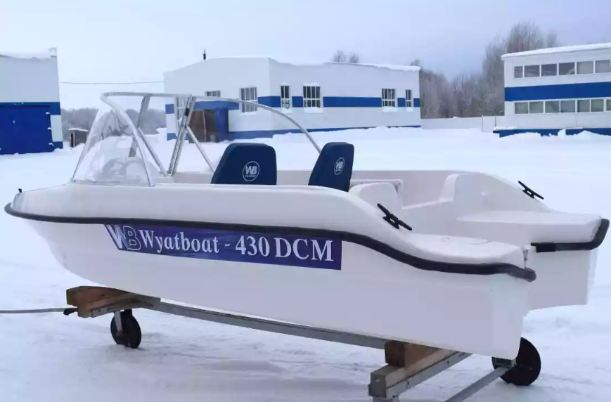 Стеклопластиковый катер Wyatboat-430DCМ (килевая) в Тюмени
